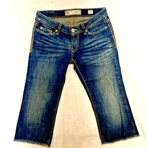 BKE Stella Capri Jeans Size 2 26x26 Womens Low Rise Distressed Blue Stretch